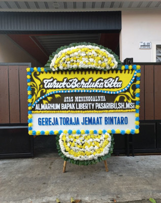 Papan Bunga Duka di Vii Koto