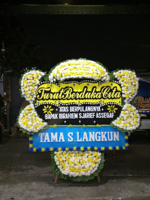 Papan Bunga Duka di Vii Koto